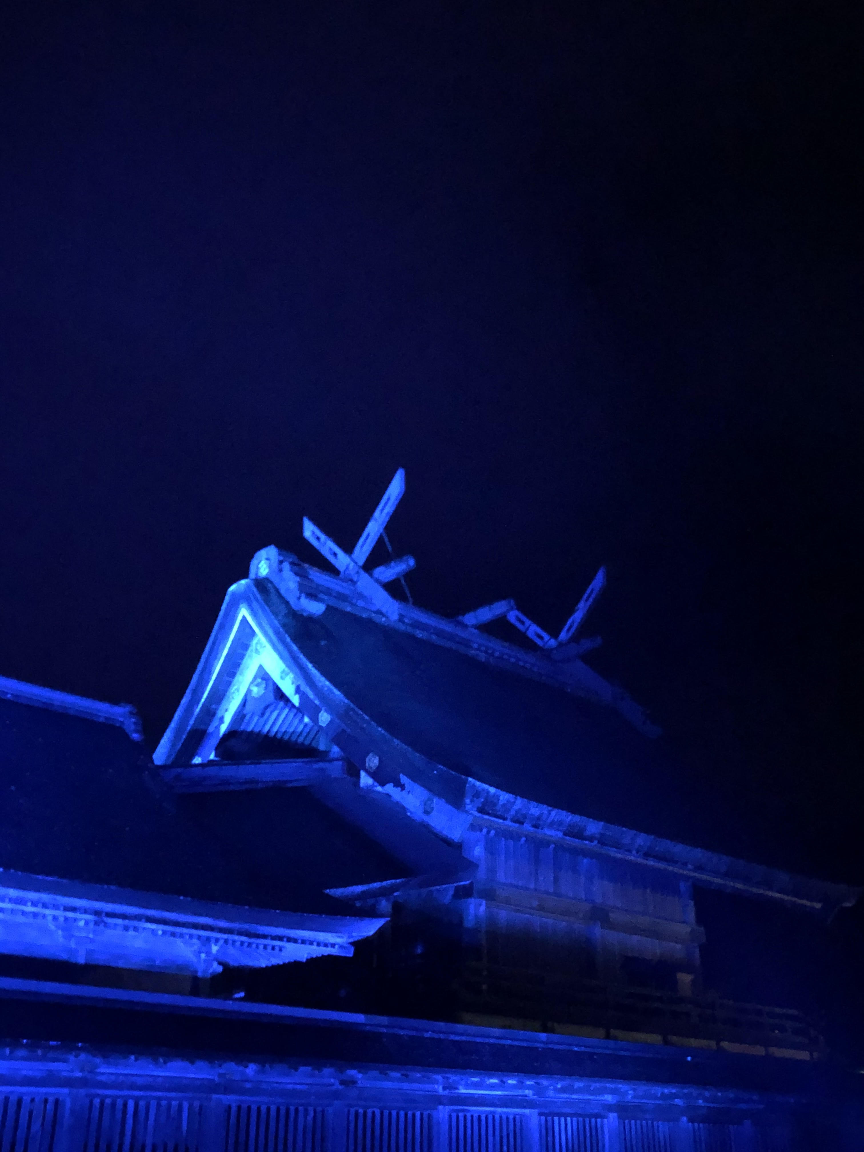 「しまね秋の海ごみゼロウィーク」出雲大社の御本殿・八足門ブルーライトアップのアイキャッチ画像
