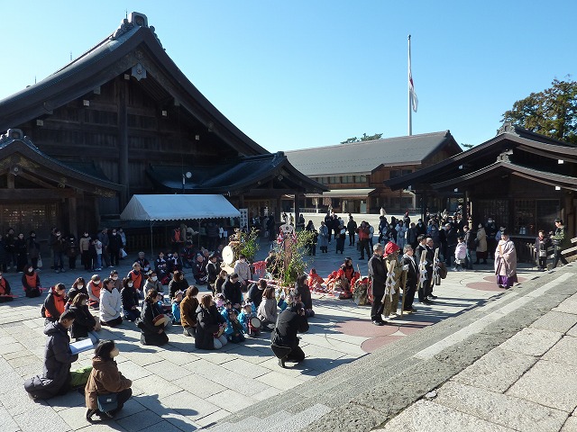 子供吉兆　大社幼稚園　～地元大社町の伝統神事を受け継いで～のアイキャッチ画像